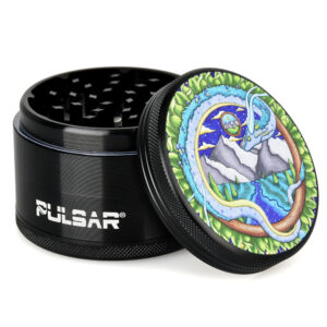 Pulsar Artist Series Metal Grinder – Remembering Dragon / 4pc / 2.5″